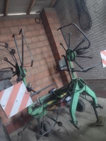 Sprzedam przetrząsarke Deutz-Fahr kh 3.55