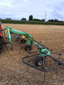 Sprzedam przetrząsarke Deutz-Fahr kh 3.55