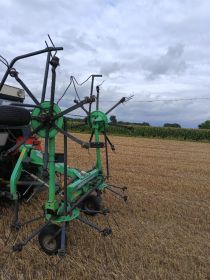 Sprzedam przetrząsarke Deutz-Fahr kh 3.55