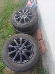 Komplet opon z felgami R15