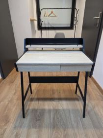 Biurko / Sekretarczyk z nadstawką i szufladami