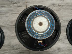 Głośnik o różnych parametrach