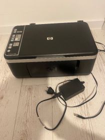 Sprzedam drukarkę/urządzenie wielofunkcyjne HP pełne...