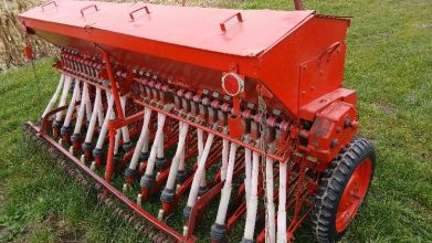 Siewnik Poznaniak 3m Docisk, Przekładnia olejowa, 1989r