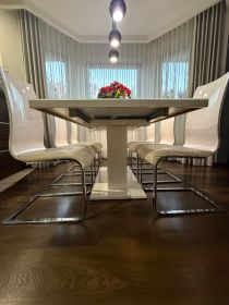 Stół z 6 krzesłami