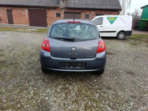 Renault Clio III 1.6 16v benzyna