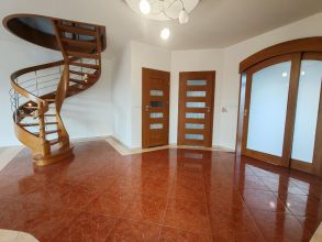 Wynajmę duży dom pod Turkiem. Wysoki standard!