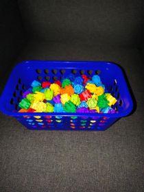 Klocki do układania dla dzieci różne