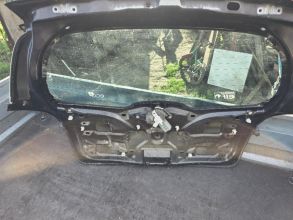 Tylna klapa Renault Clio III