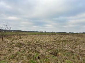 Sprzedam działkę budowlaną 10 ar w okolicy Konina