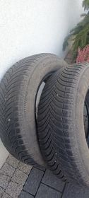 Sprzedam opony całoroczne