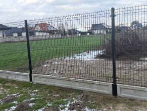 Ogrodzenie panelowe 153cm drut fi5 kolor czarny