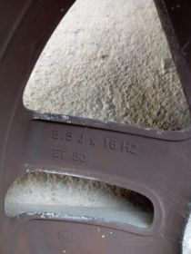 Sprzedam felgi aluminiowe