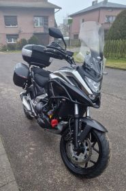 Honda NC750XA, ABS, Kontrola trakcji, Automat