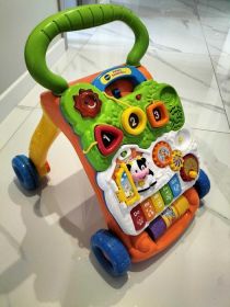 Sprzedam karuzelę i pchacz/jeździk