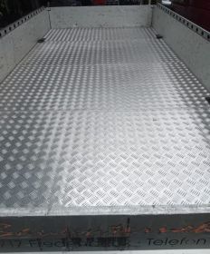 Przyczepa ciężarowa zarejestrowana