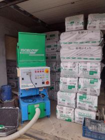 Wdmuchiwanie izolacji wełny / celulozy Stropy, Poddasza