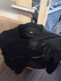 Sprzedam kurtkę motocyklowom stan...