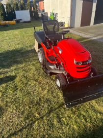 Sprzedam kosiarkę traktorek
