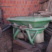 Sprzedam z powodu likwidacji gospodarstwa maszyny rolnicze