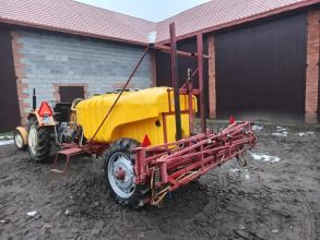 Opryskiwacz ciągany 1500 litrów belka 15m