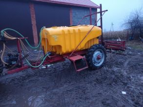Opryskiwacz ciągany 1500 litrów belka 15m