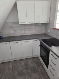 Mieszkanie dwa pokoje garaż dwie piwnice