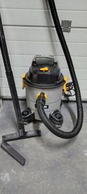 Odkurzacz przemysłowy - do garażu - warsztatu