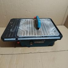 Elektronarzędzia i narzędzia spalinowe