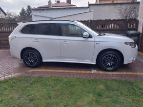 Mitsubishi outlander plug-in hybrid