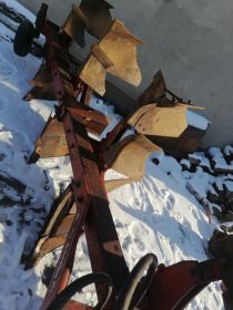 Pług 4 skibowy Gregori Besson