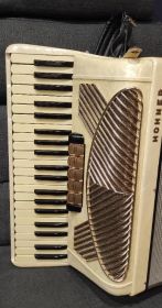 Akordeon hohner verdi lV musette