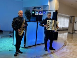 DJ Oliwier Grzelak - z muzyką na żywo | 18-nastki,...