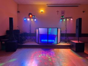 DJ Oliwier Grzelak - z muzyką na żywo | 18-nastki,...