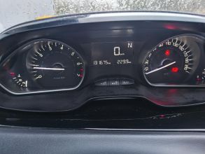 Sprzedam Peugeota 208