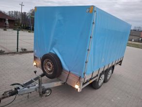 Przyczepka samochodowa