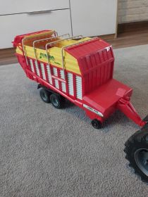 Zabawka Bruder Przyczepa samozbierająca