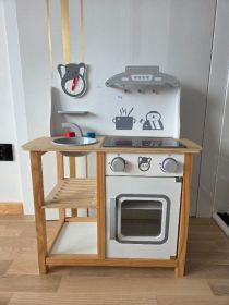 Kuchnia drewniana mala