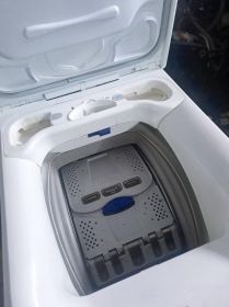 Pralka Electrolux od góry