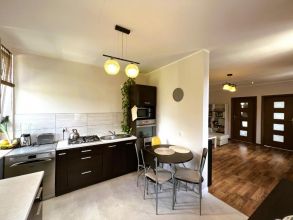 Na sprzedaż mieszkanie z garażem gm. Krzymów