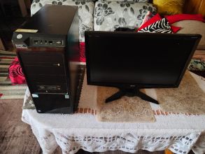 Sprzedam komputer stacjonarny