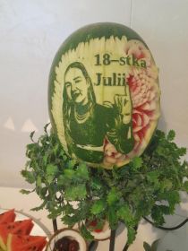 stół owocowy, fontanna czekolady