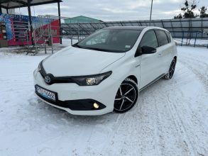 Toyota Auris 1,8 benzyna hybryda