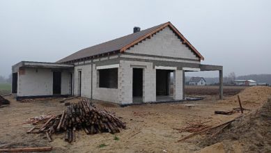 Budowa domów i innych obiektów, docieplenia.