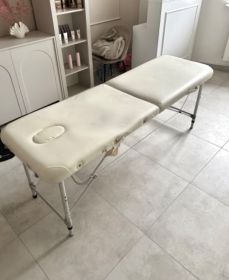 Łóżko do masażu / kosmetyczne składane
