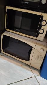 Sprzedam dwie mikrofalówki