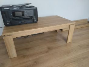 Stolik kawowy i wisząca półka