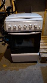 Piekarnik z płytą gazowa Manta