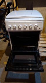 Piekarnik z płytą gazowa Manta