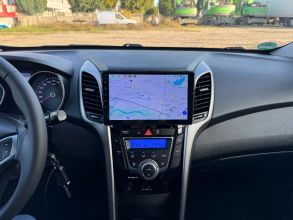 Hyundai i30 1.4 BENZYNA Klimatronik Nawigacja Kamera Ledy